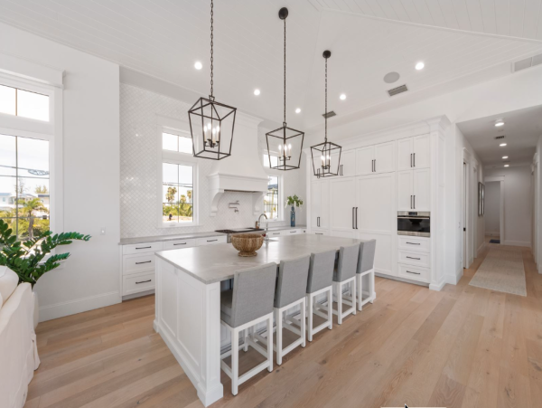 Luxury Beach Retreat on Anna Maria Island - Unforgettable Getaway